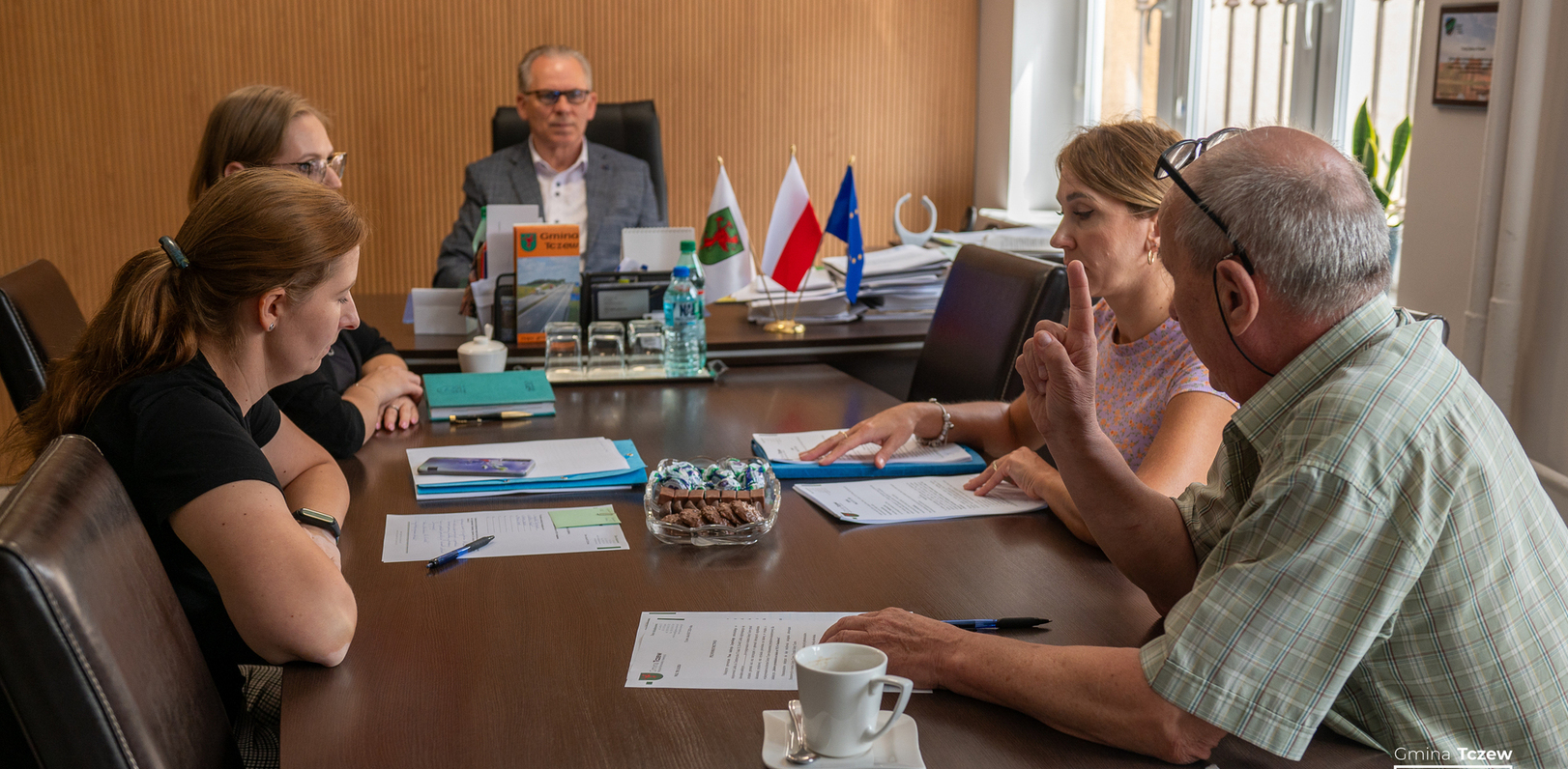 Podpisanie umowy na na wykonanie dokumentacji projektowej dla budowy przedszkola w Stanisławiu (fot. Gmina Tczew)