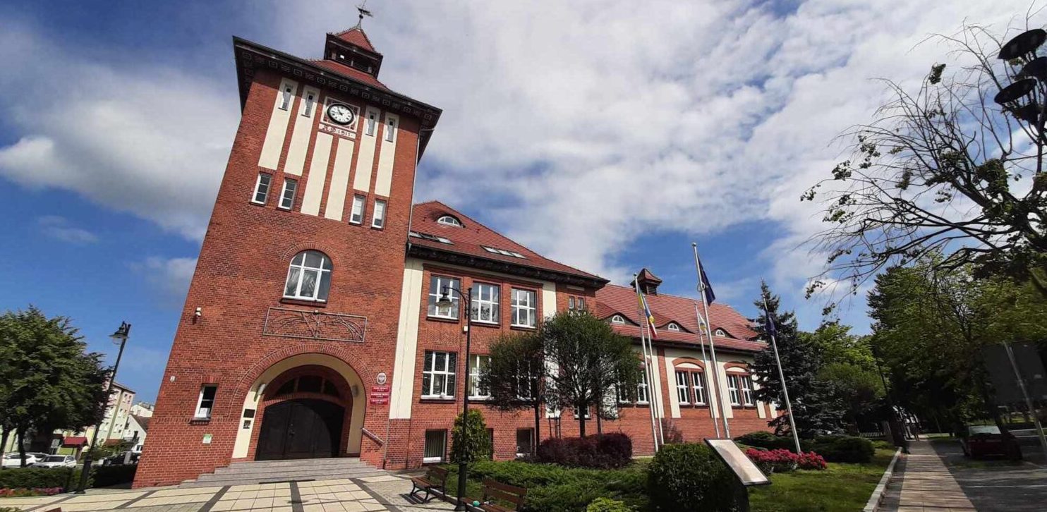 Ratusz Miejski w Ustce (fot. Radio Gdańsk/Przemysław Woś)