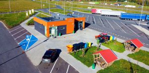 Dziś w Kamieniu poza parkingami działają toalety i place zabaw
(Fot. GDDKiA)