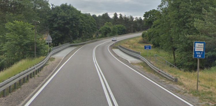 Most nad rzeką Pilica na drodze krajowej nr 20 w Kornem koło Kościerzyny. (fot. Google Street View)