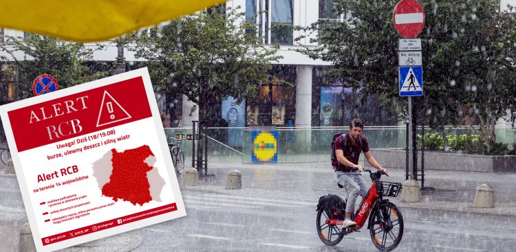 Gwałtowna ulewa w Gdyni. 24.07.2024 r. (fot. Anna Rezulak/KFP - graf. mat. RCB)