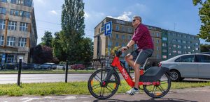 Gdańsk-Wrzeszcz. Rower Metropolitalny Mevo 2.0 (fot. Paweł Marcinko/KFP)