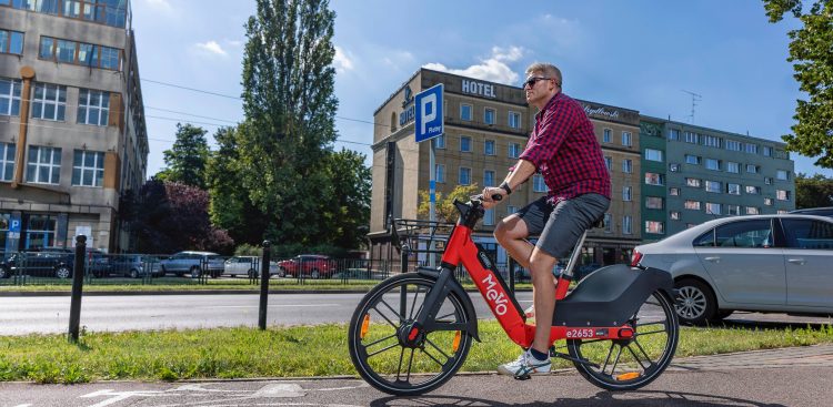 Gdańsk-Wrzeszcz. Rower Metropolitalny Mevo 2.0 (fot. Paweł Marcinko/KFP)