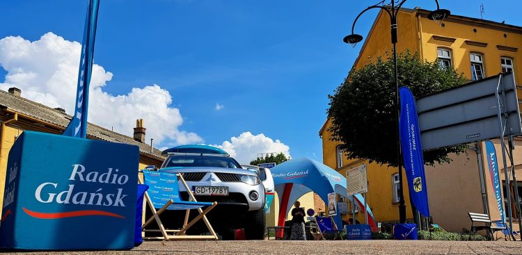 Nasze studio rozstawiliśmy przy Placu Grunwaldzkim 1
(Fot. Radio Gdańsk/Grzegorz Armatowski)