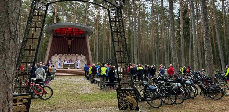 (fot. Facebook/Rowerowy Rajd Piaśnicki)