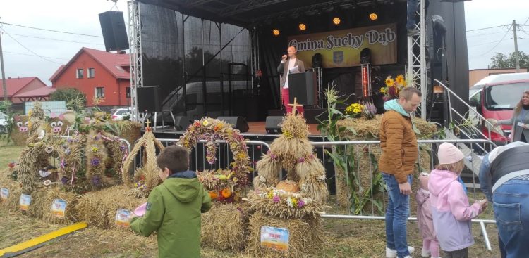 Dożynki w gminie Suchy Dąb (fot. Radio Gdańsk/Mateusz Czerwiński)