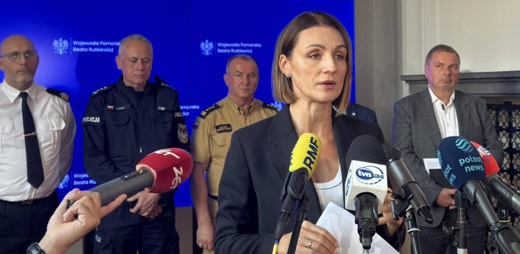 Konferencja wojewody pomorskiej Beaty Rutkiewicz dot. sytuacji powodziowej w kraju i podejmowanych działań prewencyjnych na terenie województwa pomorskiego
(Fot. Radio Gdańsk/Oskar Bąk)