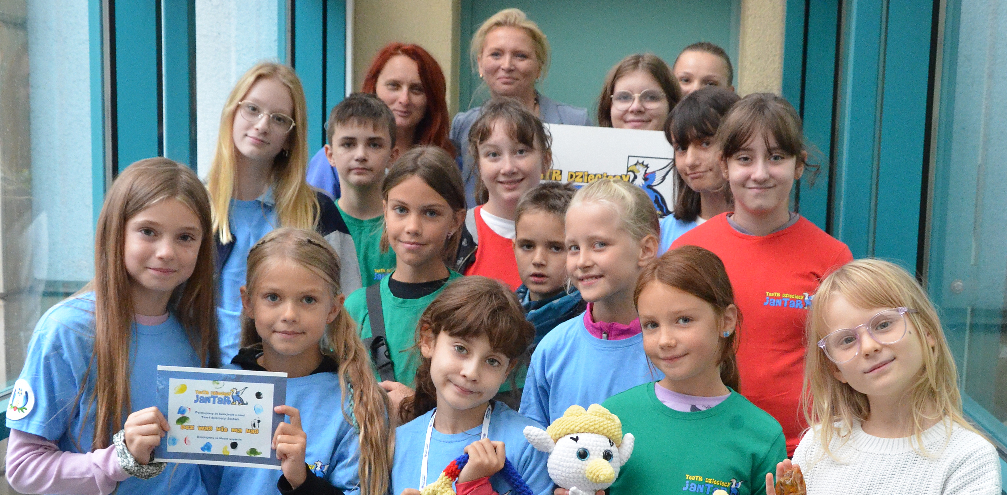 Młodzi aktorzy z teatru Jantark odwiedzili Radio Gdańsk(Fot. Radio Gdańsk/Michał Pacześniak)