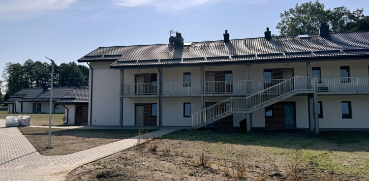 Pięć nowych bloków w Kusowie kosztowało 18 milionów złotych. (fot. Radio Gdańsk/Aleksander Radomski)