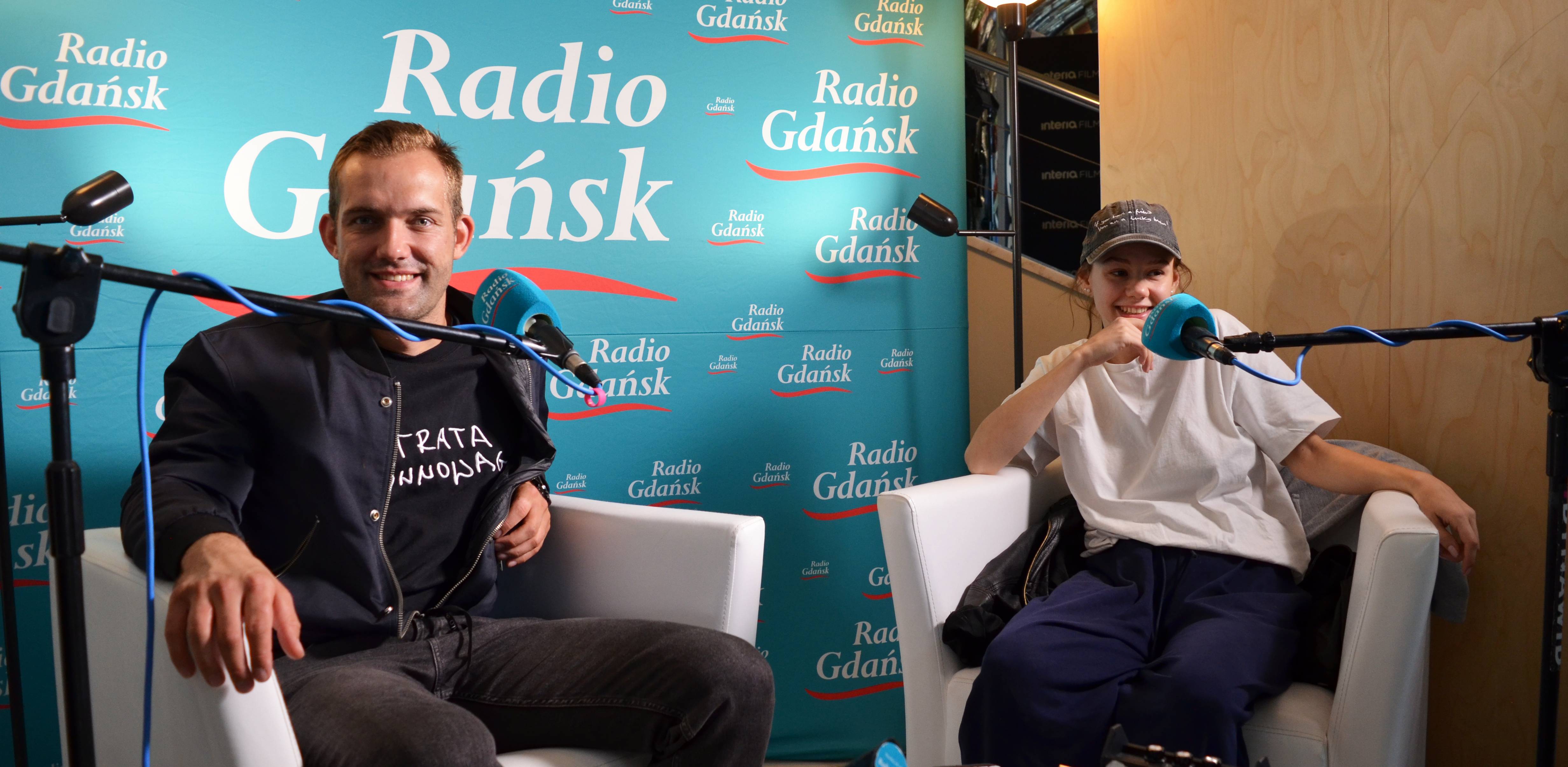 Reżyser Korek Bojanowski i aktorka Nel Kaczmarek (fot. Radio Gdańsk/Piotr Puchalski)