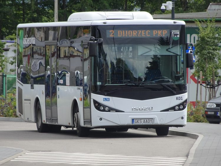 Jak twierdzą mieszkańcy niektórych dzielnic Kościerzyny, kursy są za rzadko, a do niektórych osiedli autobusy w ogóle nie dojeżdżają.
(Fot. wikimedia commons)
