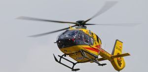 W akcji uczestniczył śmigłowiec pogotowia lotniczego
(Fot. Radio Gdańsk/Grzegorz Armatowski)