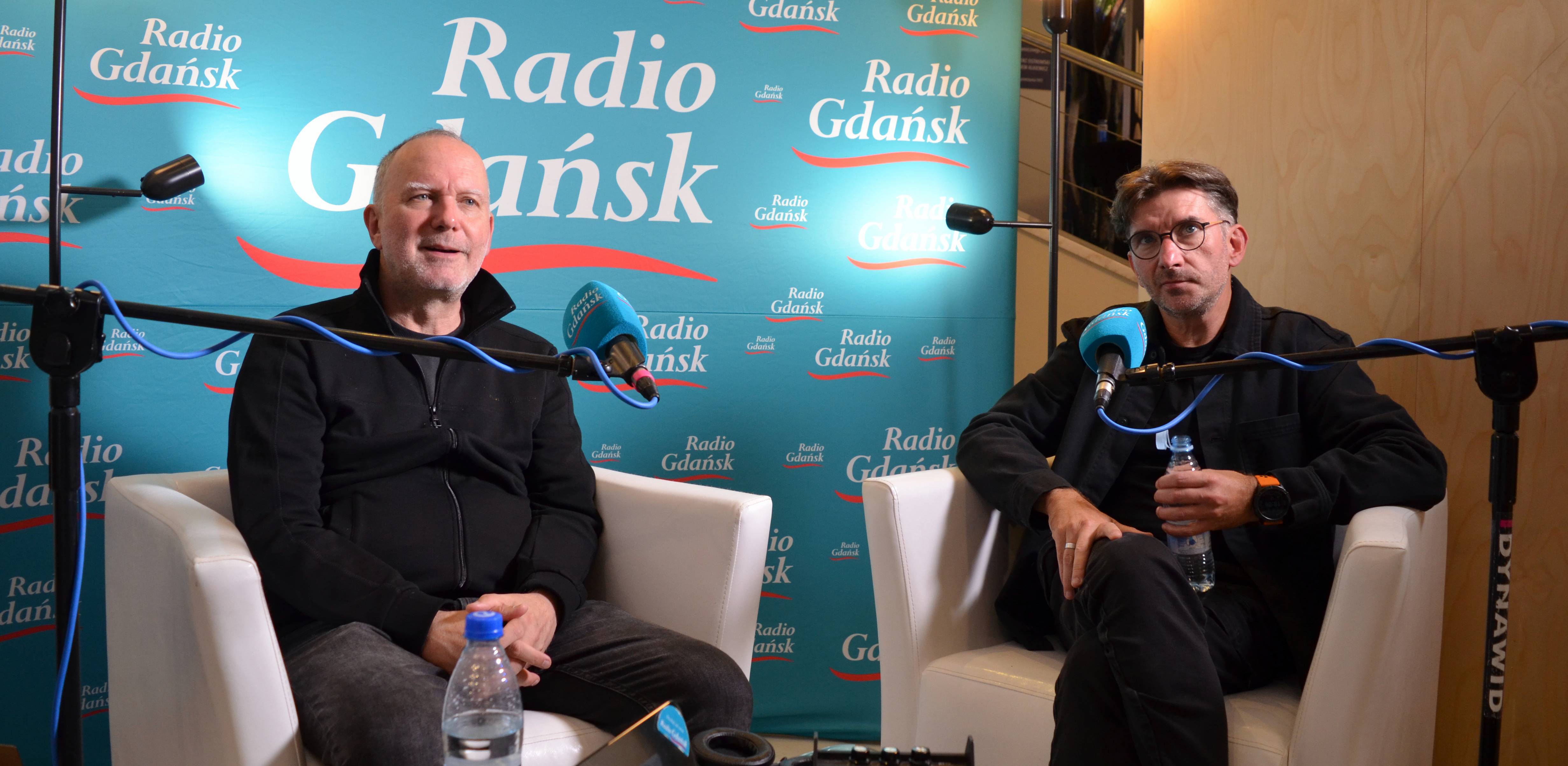 Tomasz Gąssowski i Jacek Borusiński w festiwalowym studiu radia Gdańsk w Teatrze Muzycznym w Gdyni (fot. Radio Gdańsk/Piotr Puchalski)