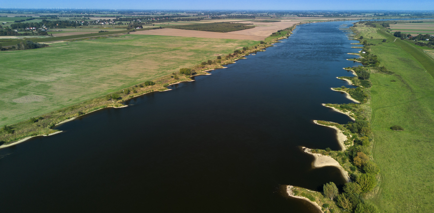 Rzeka Wisła na wysokości Steblewa na Żuławach Gdańskich. (fot. Daniel Słoboda / KFP)