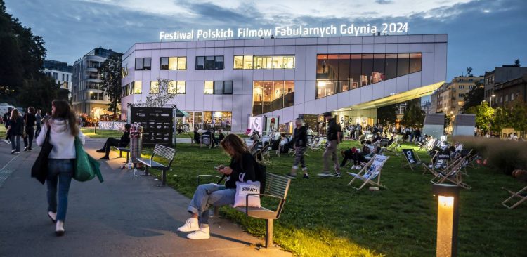 Widok na Gdyńskie Centrum Filmowe (fot. 49. FPFF/Anna Rezulak)