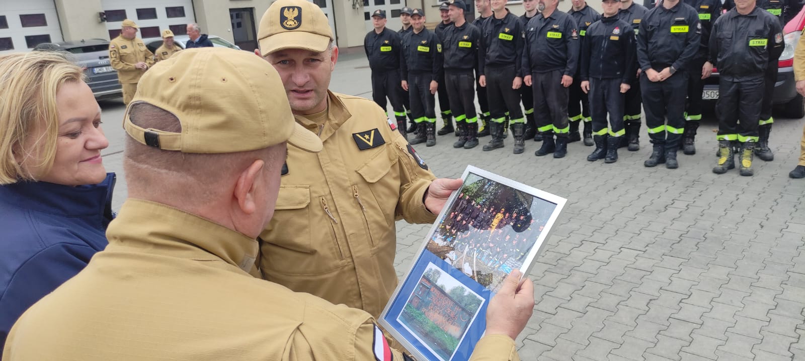 Powrót pomorskich ratowników, powitanie w Tczewie(Fot. gov.pl)