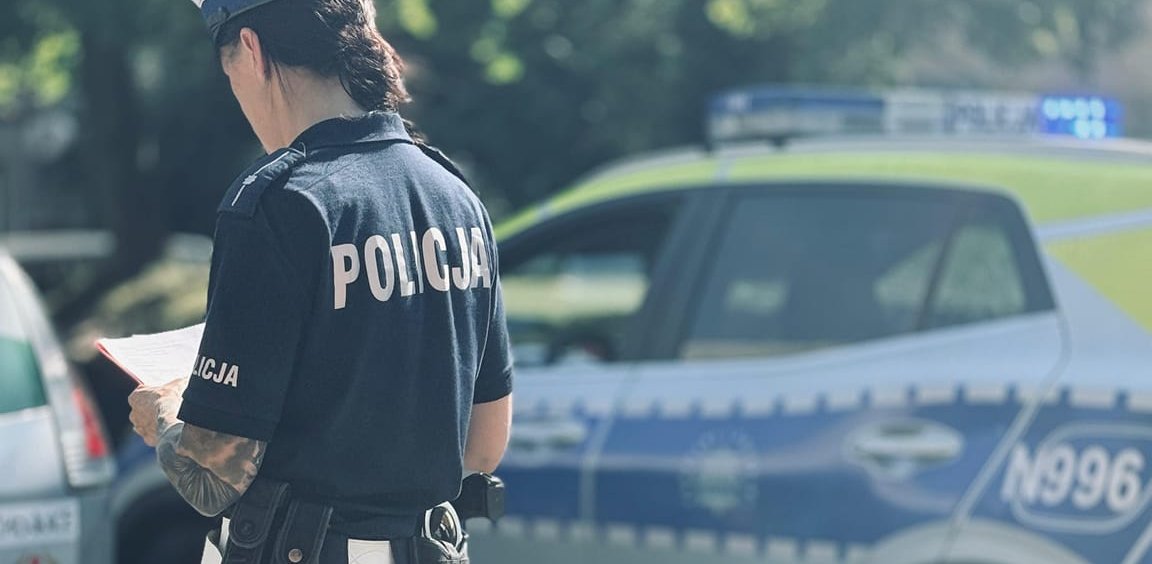 Policja na miejscu potrącenia 73-letniej mieszkanki Chojnic (fot. KPP w Chojnicach)