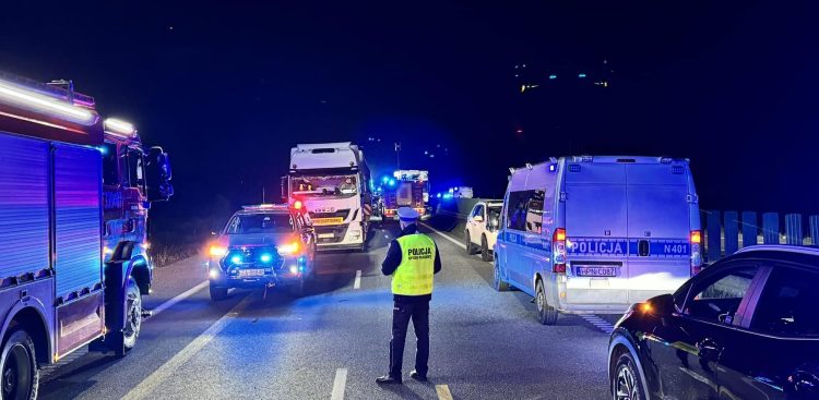 Słuchacze Radia Gdańsk twierdzą, że droga jest źle oznakowana. GDDKiA nie stwierdziło nieprawidłowości (fot. KWP Gdańsk)