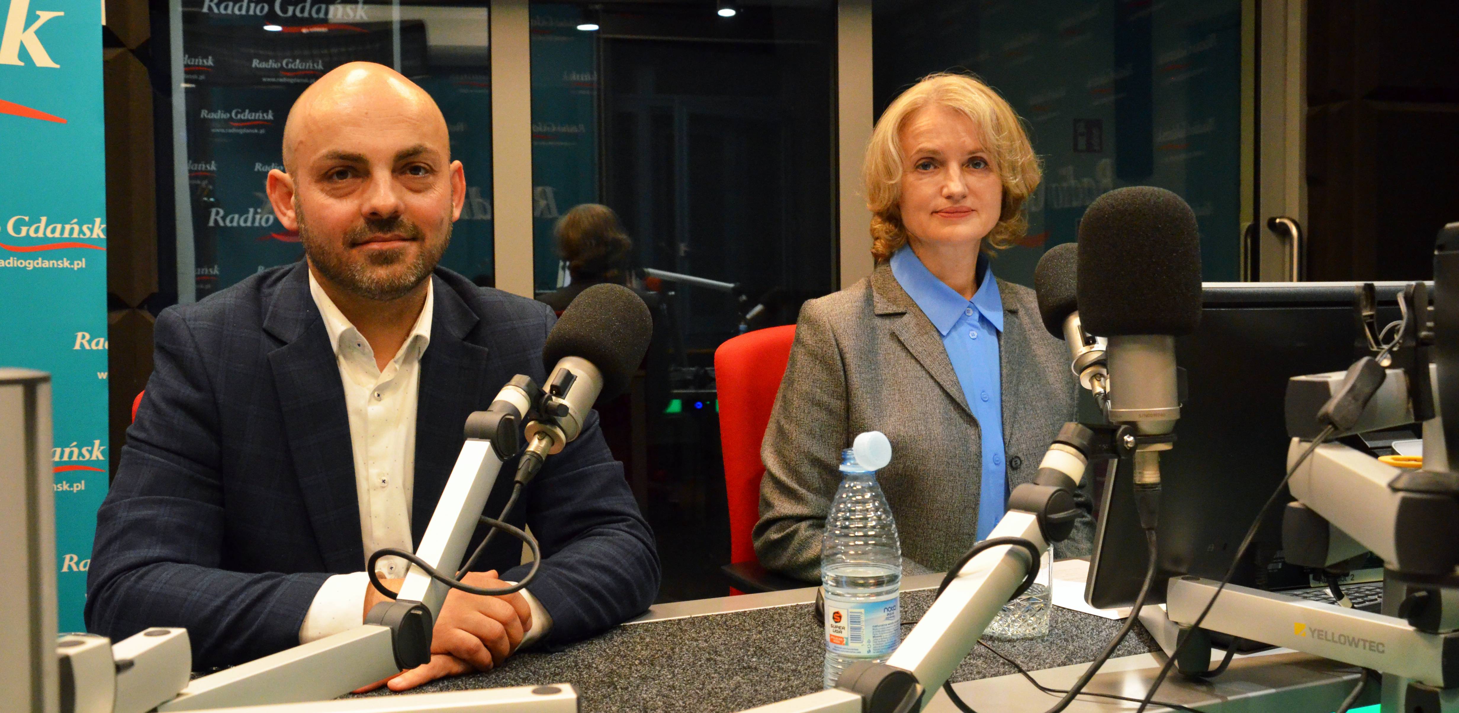 Marek Doering i Monika Tomaszewska w studiu Radia Gdańsk (fot. Radio Gdańsk/Piotr Puchalski)