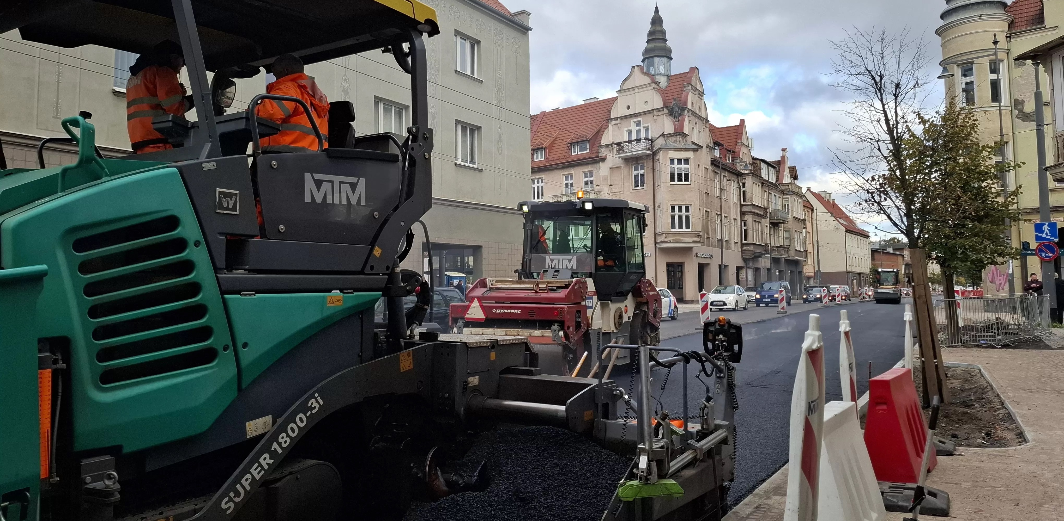 Przejścia dla pieszych będą wyznaczone tymczasowo "na żółto". Sygnalizacja świetlna będzie w poniedziałek działała w trybie docelowym (fot. Zarząd Dróg i Zieleni w Sopocie)