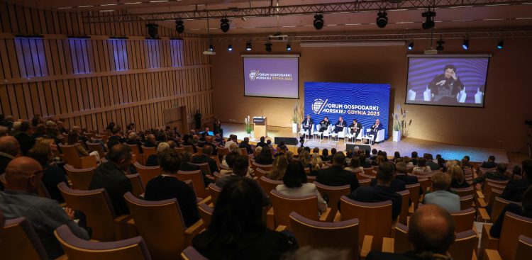 Jeden z paneli podczas ubiegłorocznego Forum Gospodarki Morskiej (fot. Radio Gdańsk/Roman Jocher)