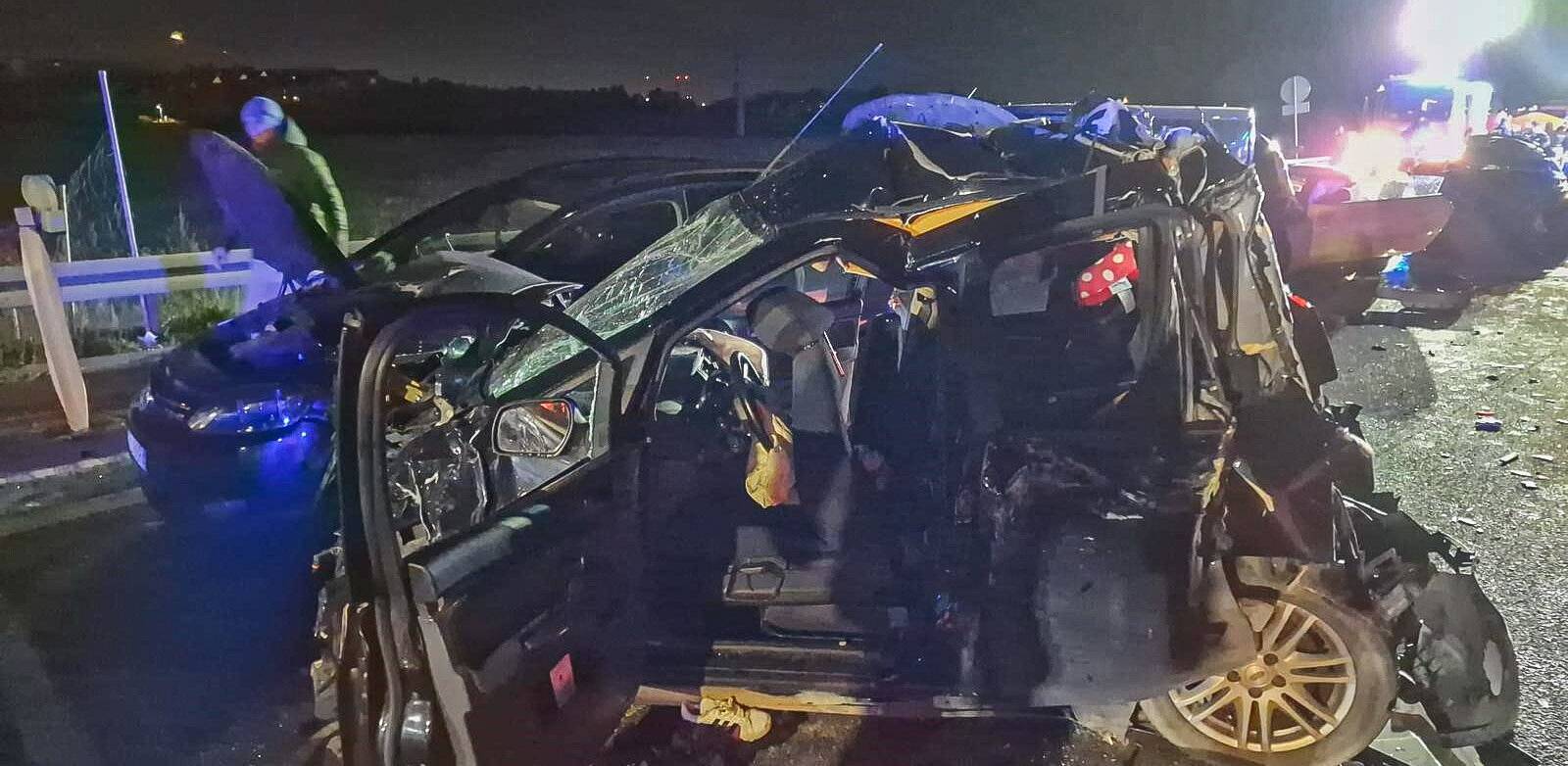 Gdańsk, 19.10.2024. Miejsce zderzenia osiemnastu samochodów osobowych i trzech ciężarowych na S7 w kierunku Gdyni między wjazdem Lipce a Gdańsk (fot. PAP/KW PSP Gdańsk)