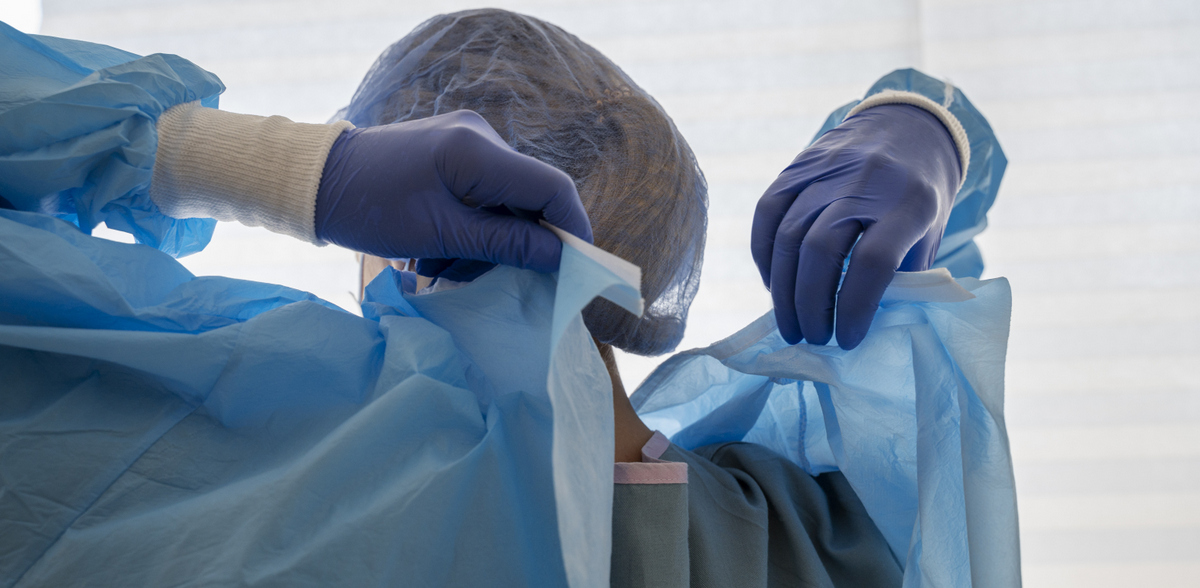 Część szpitali w Polsce musi przesuwać lub odwoływać zabiegi (fot. freepik.com)