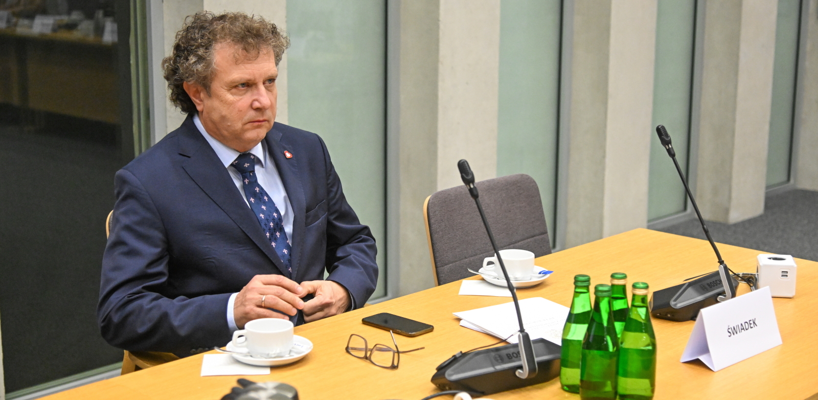 Jacek Karnowski zeznaje na posiedzeniu sejmowej Komisji Śledczej ds. inwigilacji systemem Pegasus (fot. PAP/Radek Pietruszka)