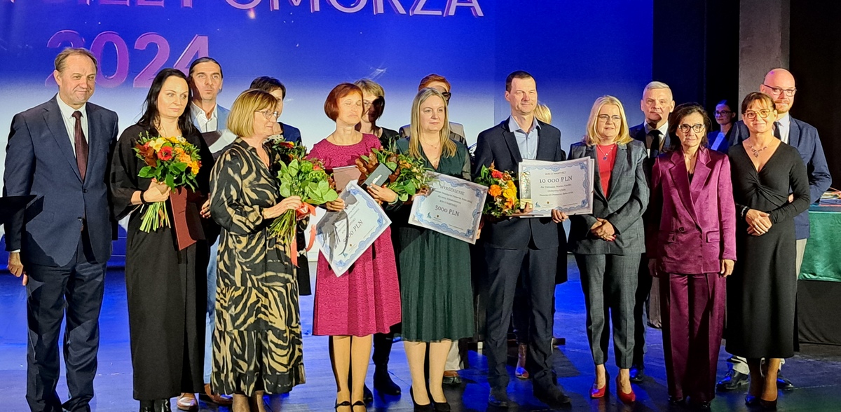 Nagroda trafiła do fizyka z I Liceum Ogólnokształcącego w Tczewie - Tomasza Marka Kacika (fot. Radio Gdańsk/Sebastian Kwiatkowski)