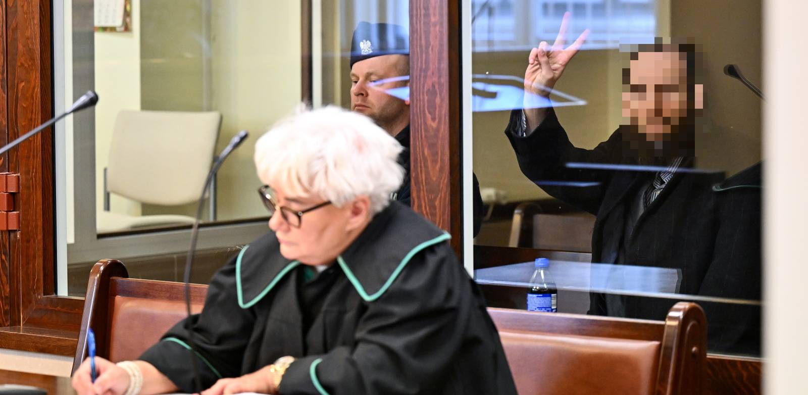 Michał S., jeden z oskarżonych, na sali Sądu Apelacyjnego w Gdańsku. Mężczyzna został wcześniej prawomocnie skazany na karę dożywotniego pozbawienia wolności za zabójstwo przedsiębiorcy z Pomorza w 2014 r. (fot. PAP/Marcin Gadomski)