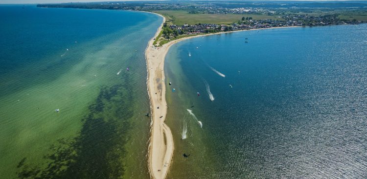 Zbudowana zostanie nowa opaska brzegowa o długości 480 m oraz wyremontowana już istniejąca, której długość wynosi 420 m (Fot. gmina Kosakowo)