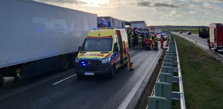 Miejsce wypadku na autostradzie A1 (Fot. PSP)