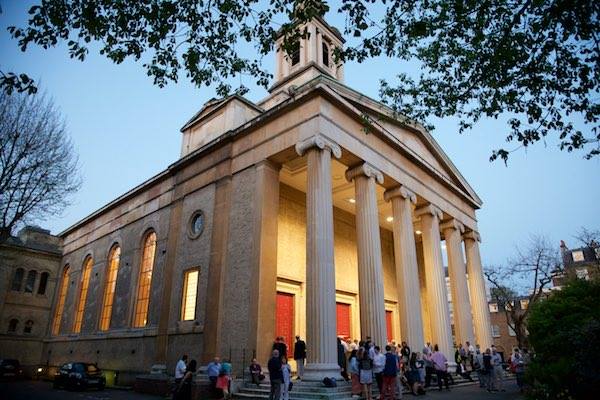 Kościół św.Piota, Londyn (fot. Facebook/stpetereatonsq)