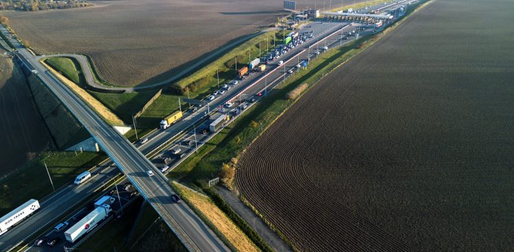 Bramki na autostradzie A1 w Rusocinie (fot. KFP/Daniel Słoboda)