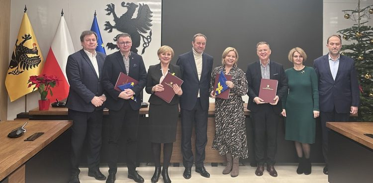 W piątek podpisano umowy na zmodernizowanie Zespołu Szkół Technicznych (fot. Radio Gdańsk/Oskar Bąk)