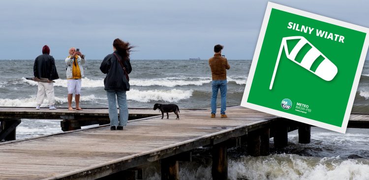 Zdjęcie archiwalne. Sztorm na Bałtyku - 14.09.2024 r. (fot. Anna Rezulak/KFP - graf. IMGW)