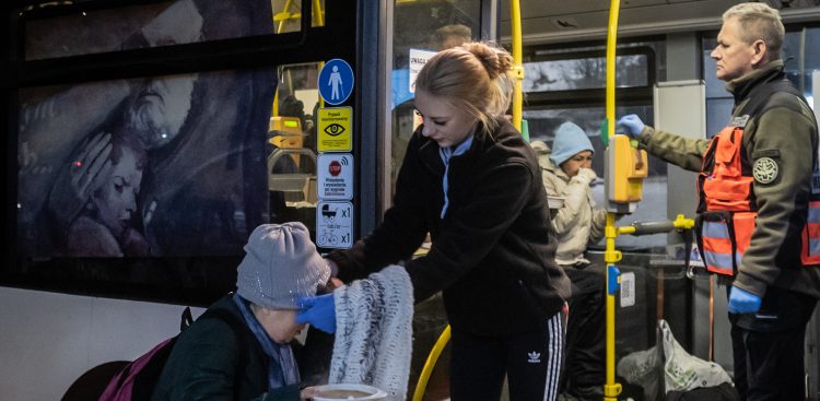 Przystanek autobusu S.O.S. na pętli autobusowej na Przymorzu. (fot. Krzysztof Mystkowski / KFP)