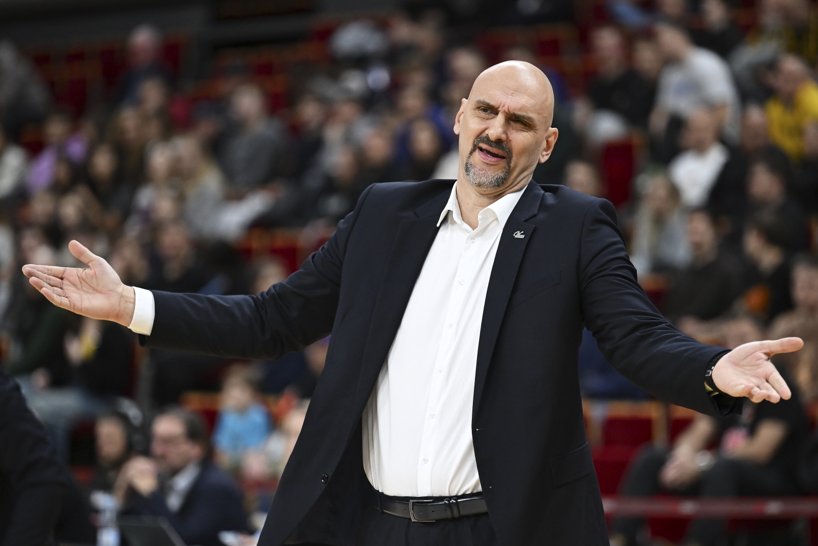 Sopot, 10.12.2024. Trener koszykarzy Trefla Sopot Żan Tabak podczas meczu 11. kolejki grupy A Pucharu Europy z dru¿yn¹ Dolomiti Energia Trydent, 10 bm. (js) PAP/Adam War¿awa