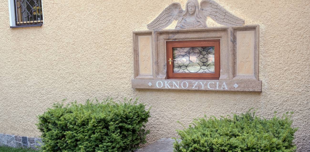 Okno życia przy Domu Samotnej Matki w Gdańsku Matemblewie (fot. matemblewo.pl)