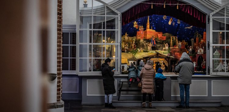 Ruchoma szopka w kościele św. Trójcy w Gdańsku (fot. KFP/Krzysztof Mystkowski)