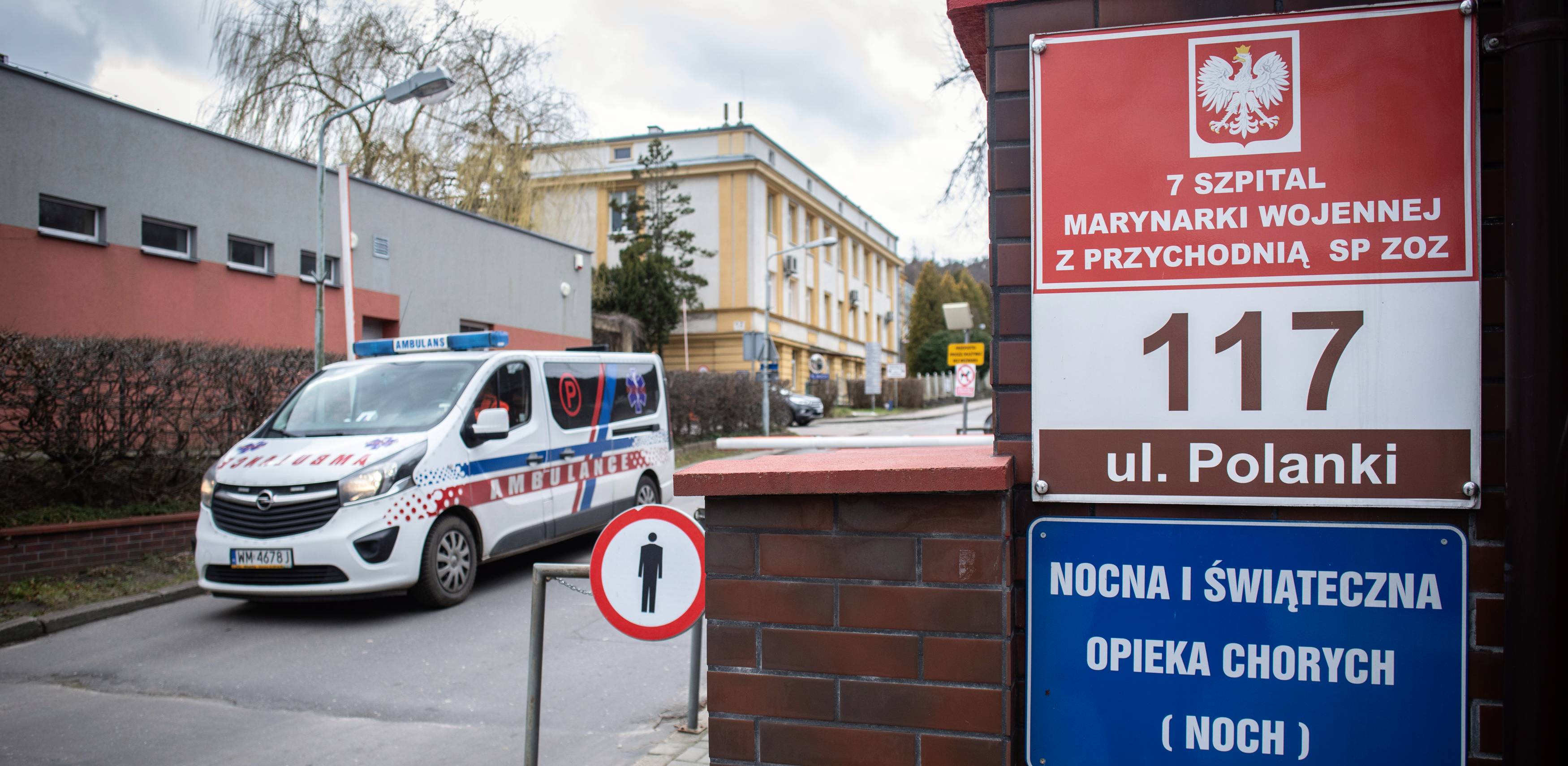 Zdjęcie archiwalne. Szpital Marynarki Wojennej przy ul. Polanki w Gdańsku (fot. Krzysztof Mystkowski / KFP)