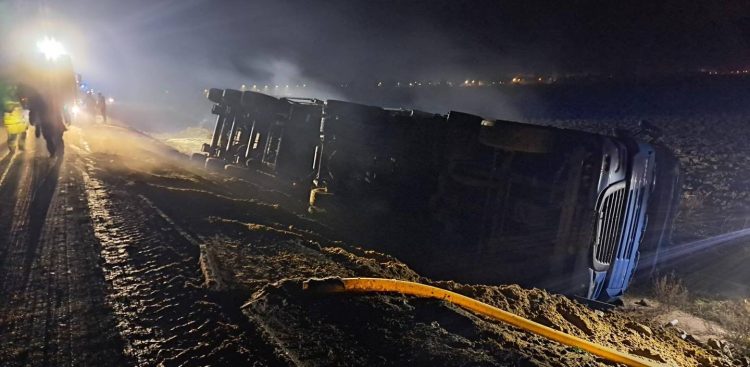 Na miejscu wypadku pracowali strażacy i policja (fot. KP PSP Malbork)