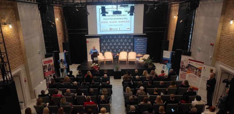 W Kwidzynie odbył się pierwszy Pomorski Kongres Senioralny (fot. Radio Gdańsk/Mateusz Czerwiński)