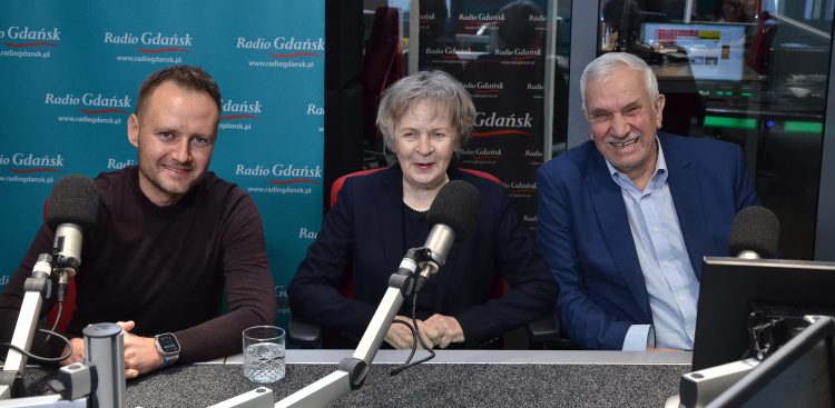 Mateusz Marmołowski, prof. Anna Zielińska-Głębocka i Michał Górski (fot. Radio Gdańsk/aKa)