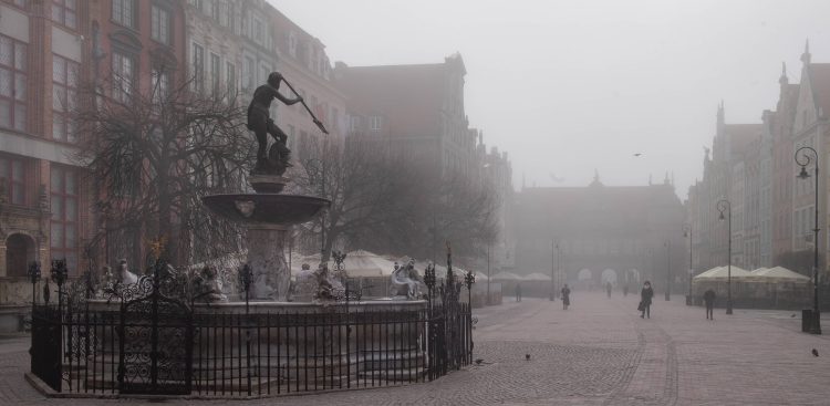 Poranna mgła w Gdańsku. 26.03.2024 r. (fot. Paweł Marcinko / KFP)