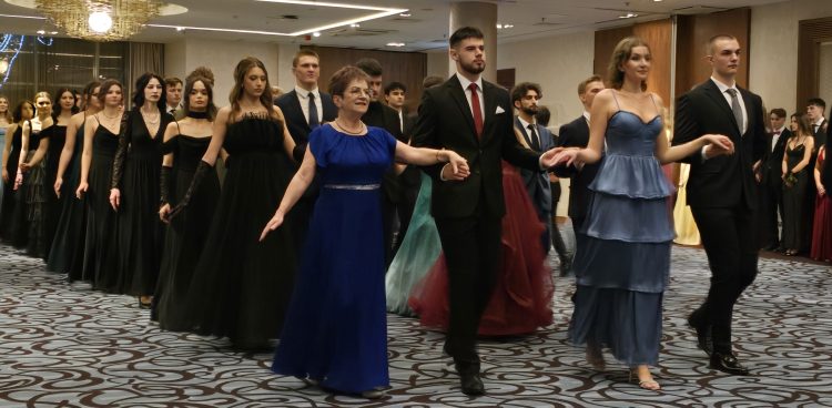 (fot. II Liceum Ogólnokształcące w Gdańsku)