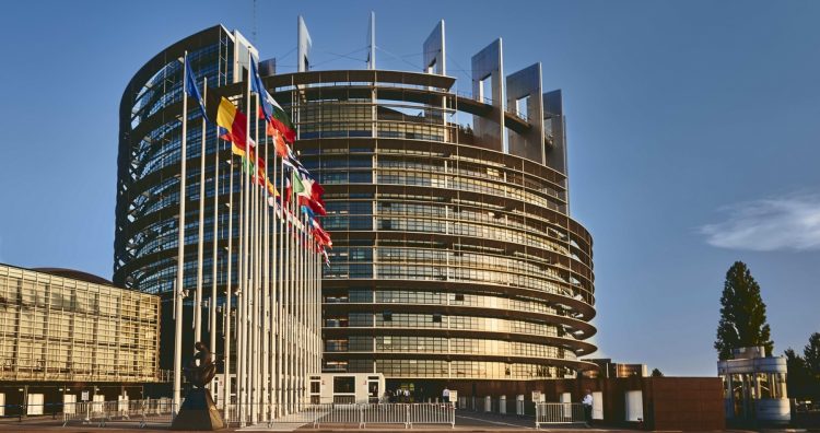 Parlament Europejski (fot. Freepik)