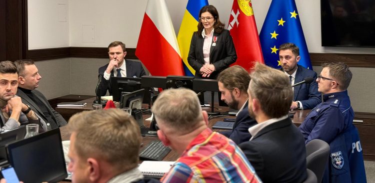 Sztab kryzysowy zebrał się, by znaleźć sposoby na udrożnienie ruchu na Trasie Sucharskiego (Fot. Urząd Miejski w Gdańsku)