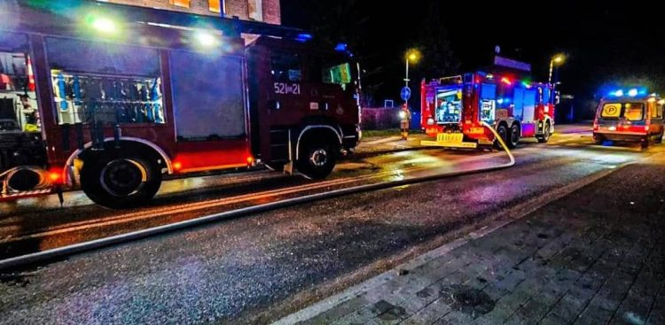 Pożar kamienicy w Starogardzie Gdańskim (fot. OSP w Starogardzie Gdańskim)