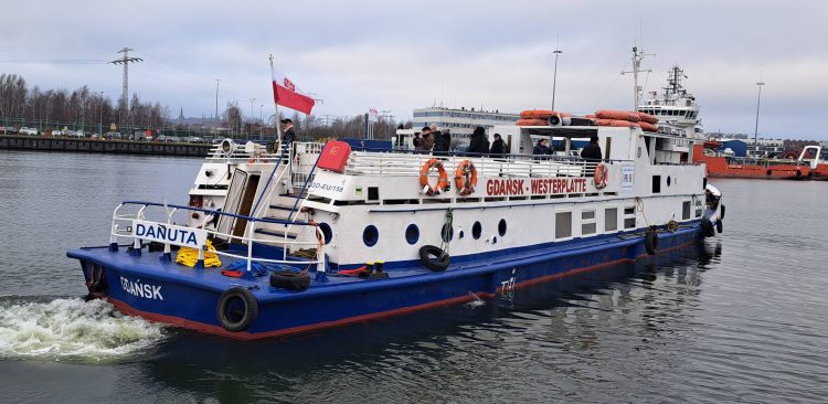 Prom kursujący na gdańską Przeróbkę (fot. Radio Gdańsk/Sebastian Kwiatkowski)